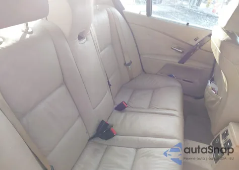 2007 BMW 525Xi z USA, uszkodzony, nr VIN WBANF33537CW70788